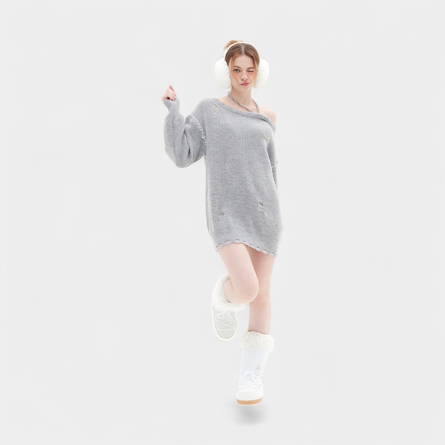Women's Oversized Long sleeves Knitted Jumper - Image 2