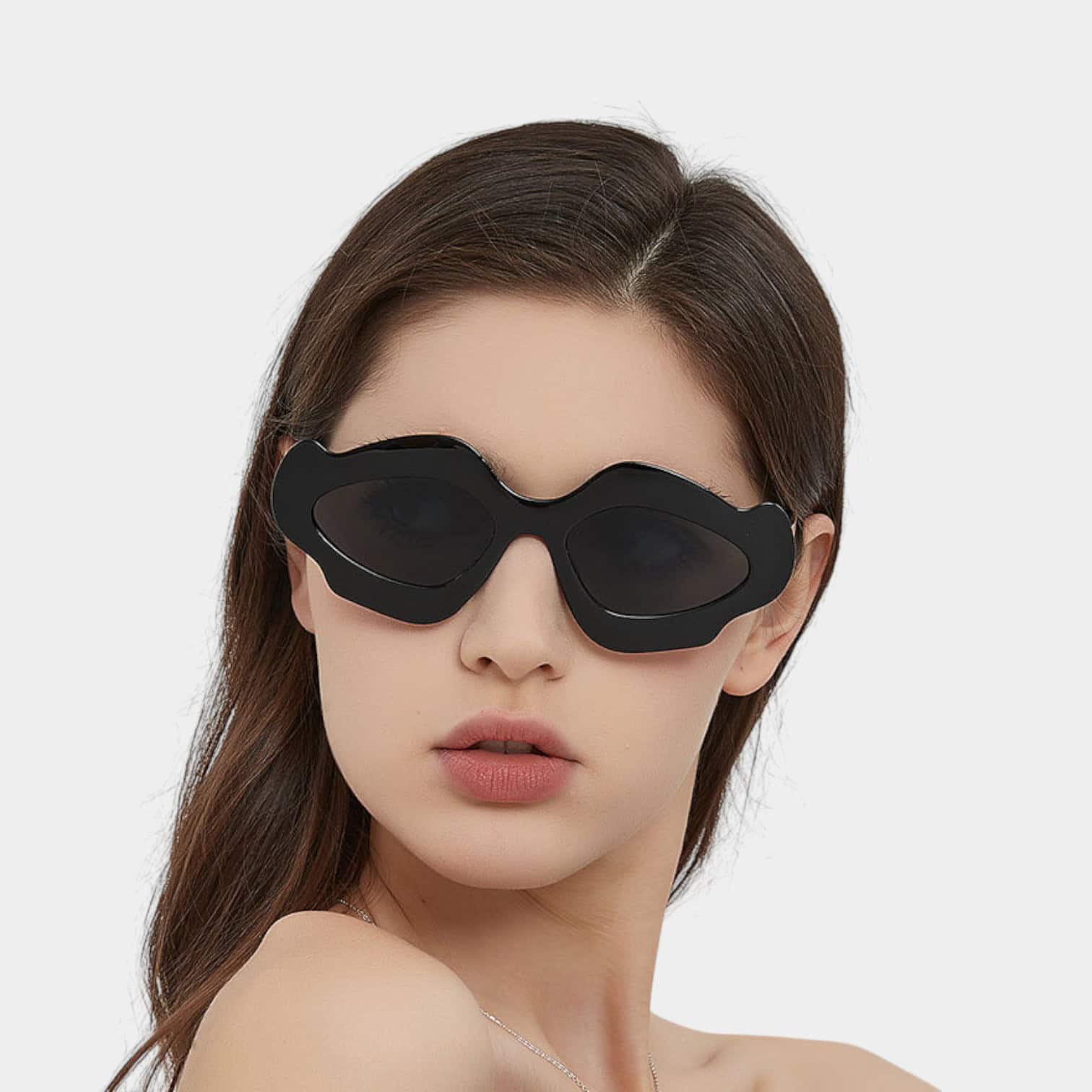 2024 personalized fashion special-shaped frame 5492 European and American hot girl sunglasses exaggerated street shot UV-proof sunglasses