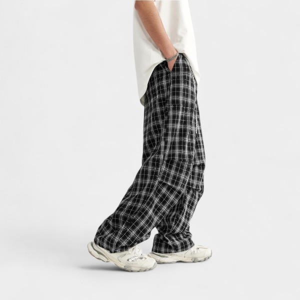 Men's Checked pattern Cargo Pants - Image 6