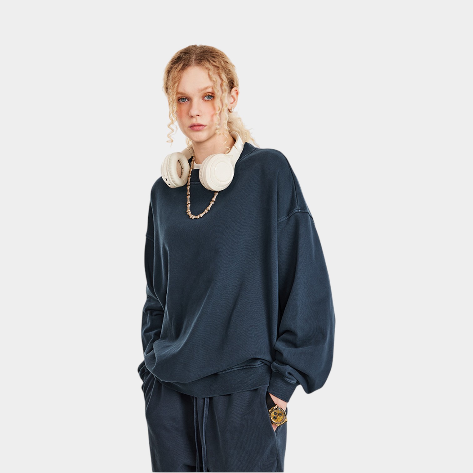 Unisex Oversized Long sleeves Sweatshirt - Image 4